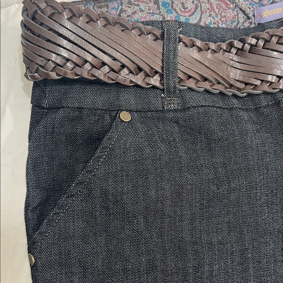 Stylish Black Women's Jeans - Picture 3 of 8